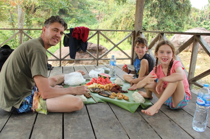 Nam Nyon waterfall Huay Xai 