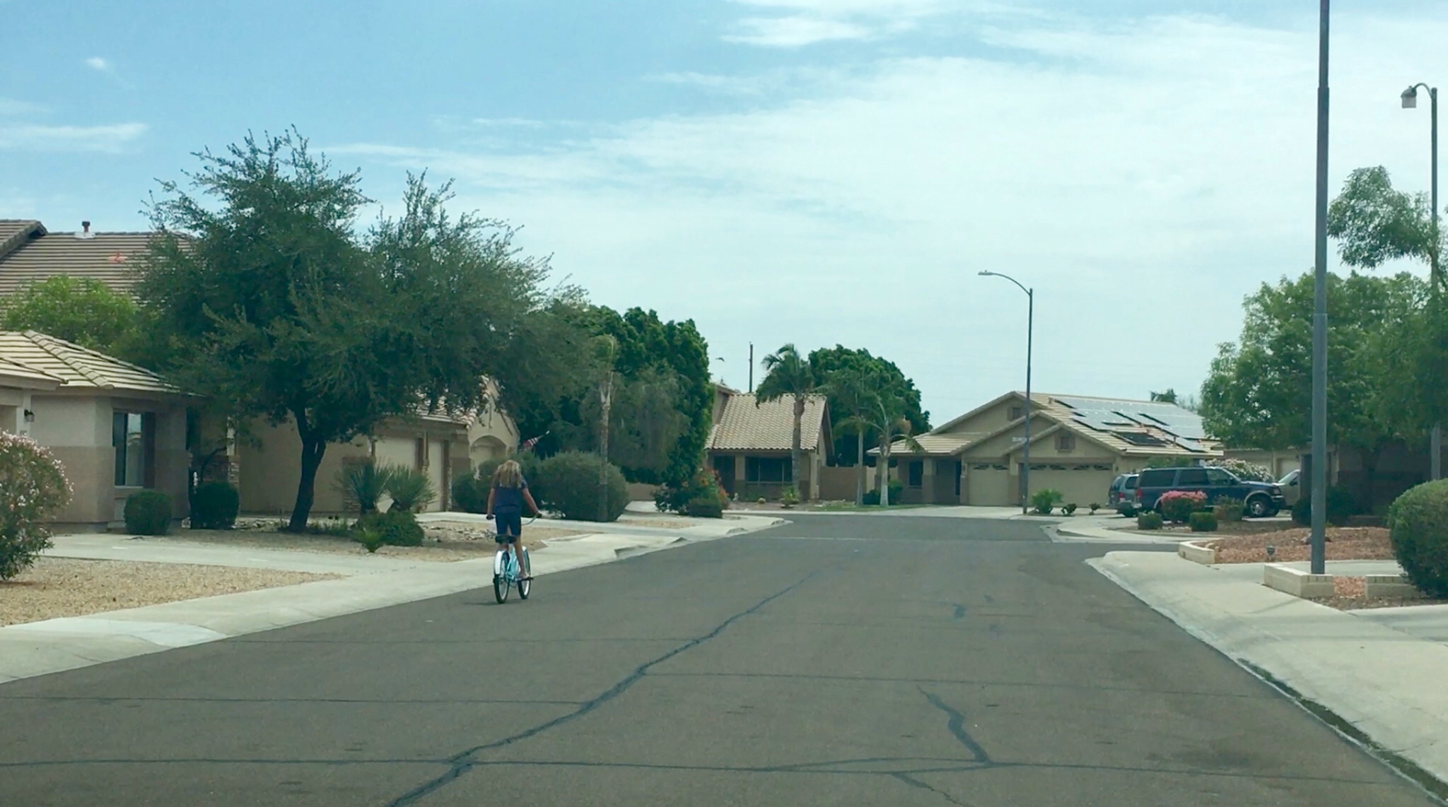 2411DCCD-EAF1-498D-9048-D15BA75E11A1