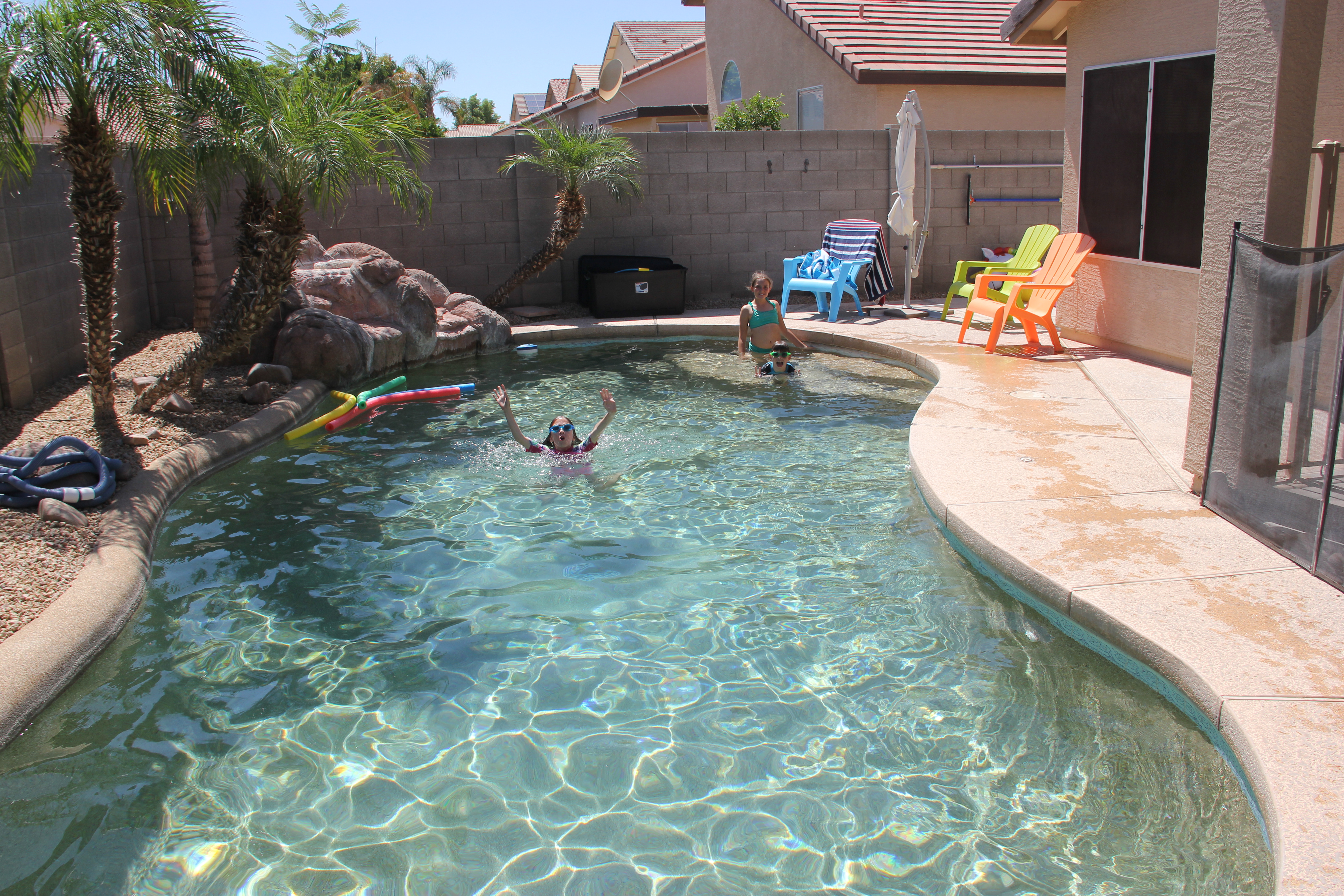 91361D06-09D8-47C1-A8F6-ECAEF1F7F7BF